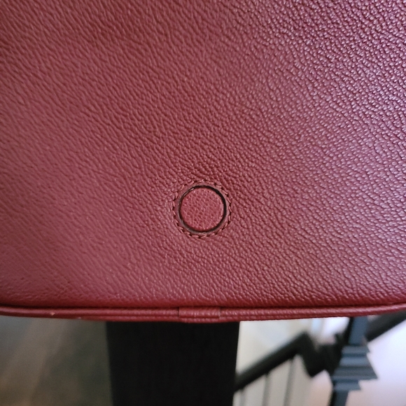 AUTHENTIC BURBERRY BAG - Picture 9 of 9